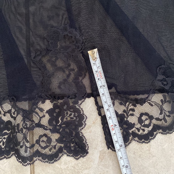 Victoria's Secret Black Lace Slip Medium - Picture 13 of 13